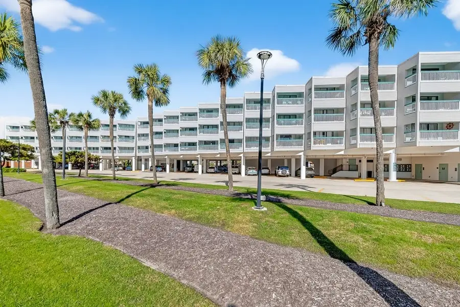 6102 Seawall Boulevard #120, Galveston, TX 77551 - Image #3