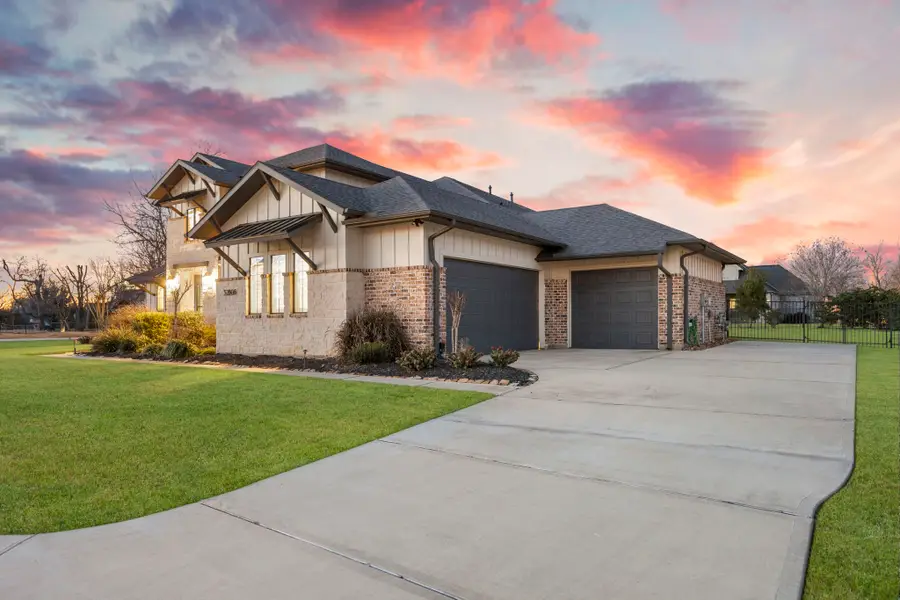 32806 Whistler Court, Fulshear, TX 77441 - Image #2