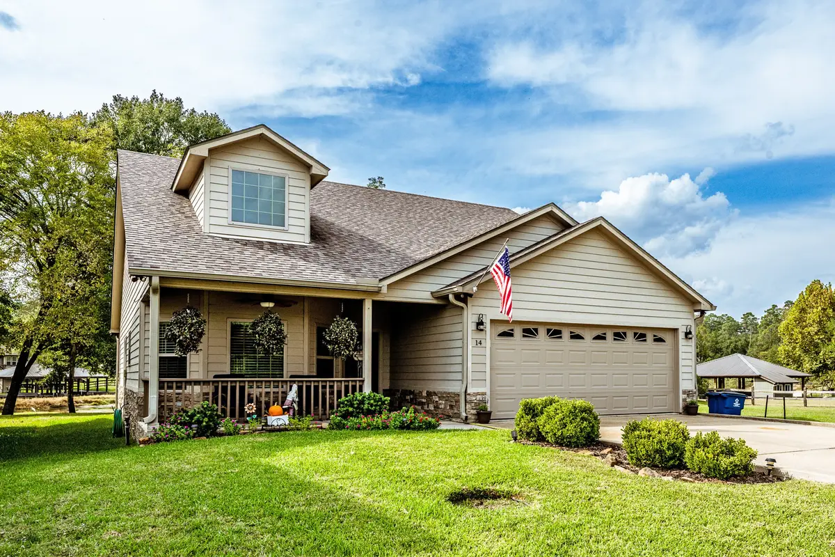 14 Wildwood Lake Dr, Huntsville, TX 77340 - Image #1