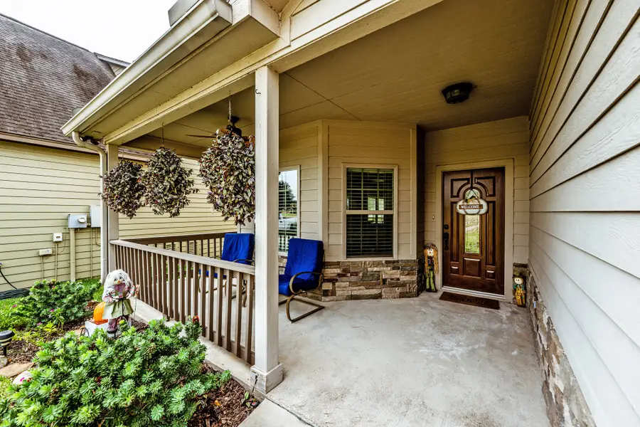 14 Wildwood Lake Dr, Huntsville, TX 77340 - Image #3