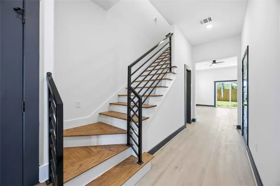 4630 Edfield Street #A/B, Houston, TX 77033 - #3