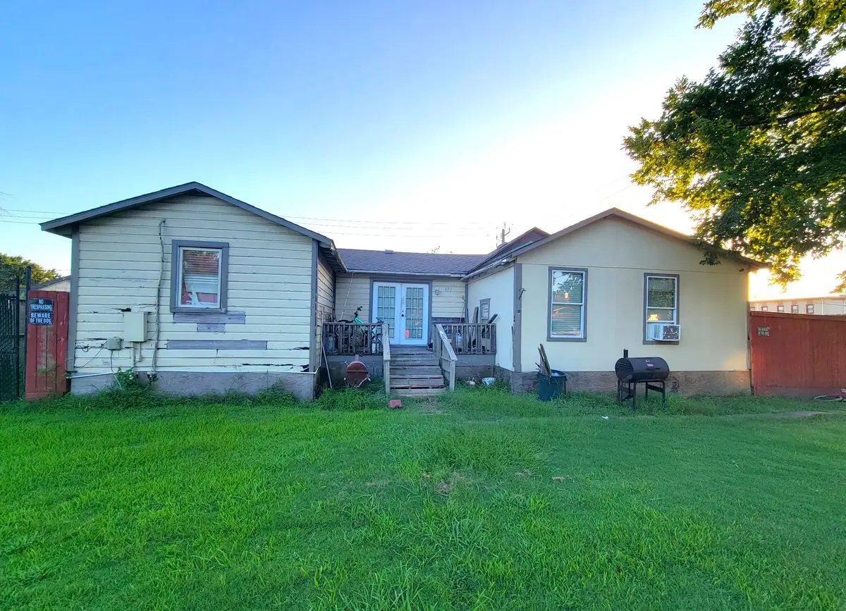 802 S Virginia Street, La Porte, TX 77571 - #1