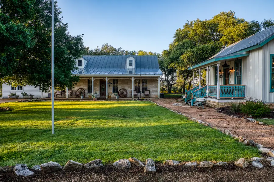 1533 Ranch Rd 1323, Johnson City, TX 78636 - Image #2