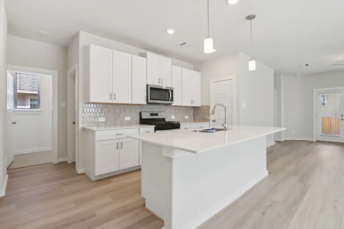 18730 Timber Glen Drive, Montgomery, TX 77316 - Image #1