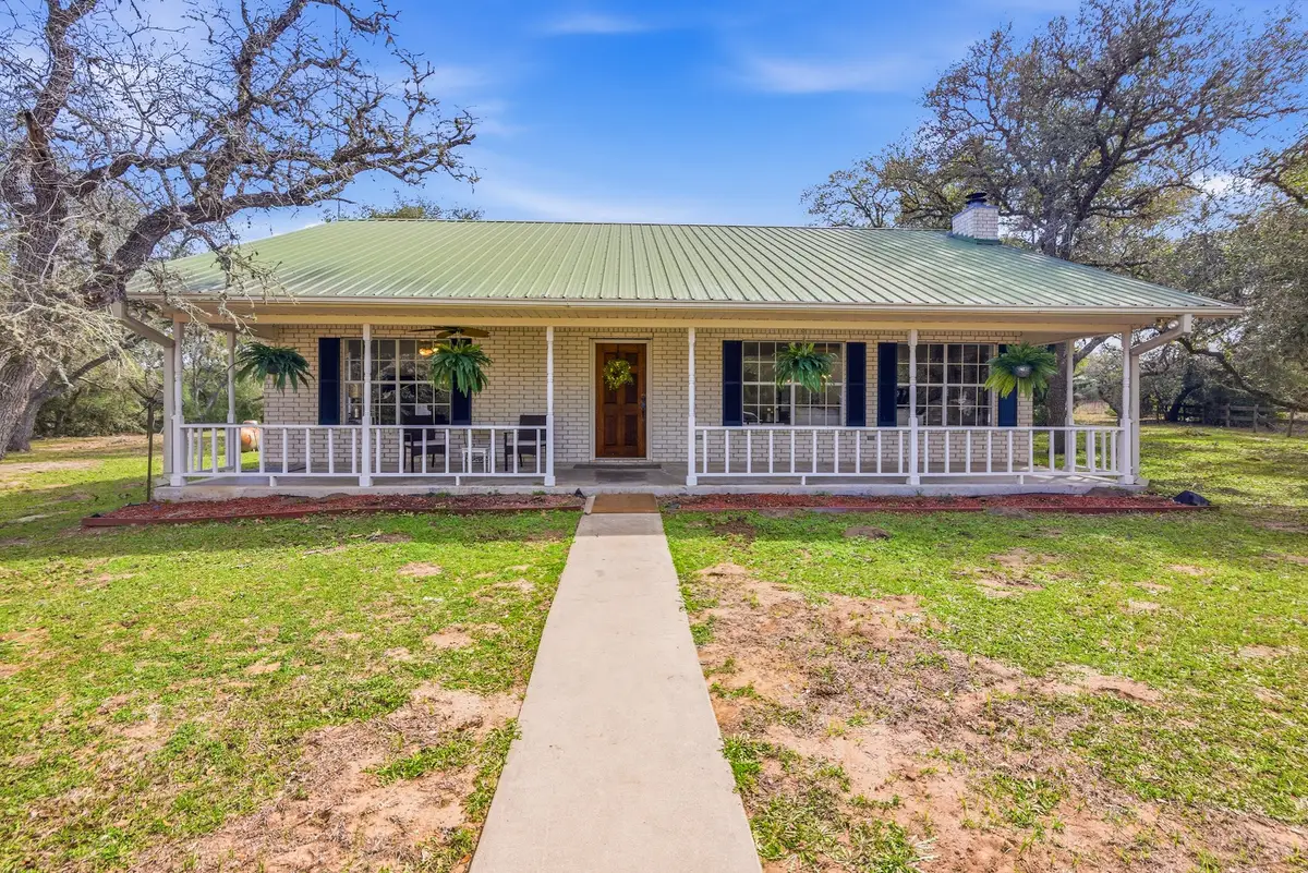 11847 Friar Road, Cuero, TX 77954 - #1