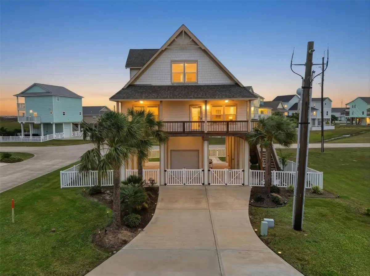 25003 San Simeon Court, Galveston, TX 77554 - Image #1