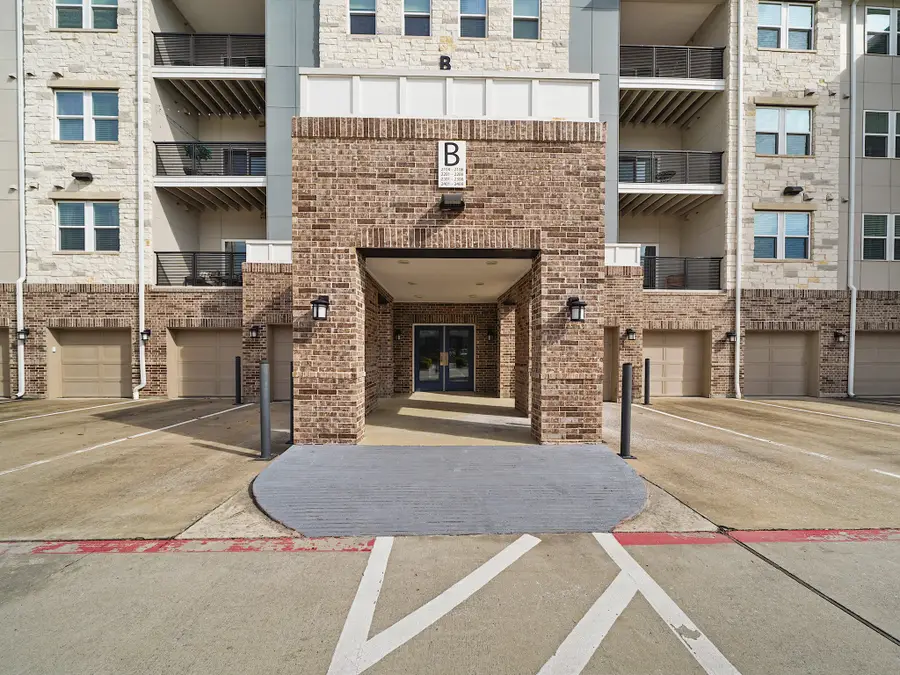 6804 Westview Drive #2201, Houston, TX 77055 - Image #3