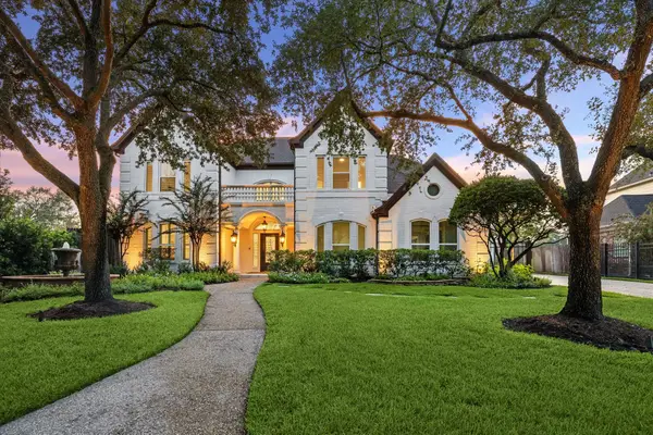5682 Grand Floral Boulevard, Houston, TX 77041