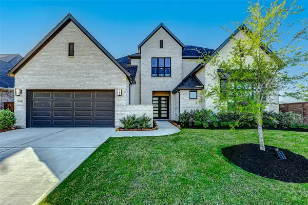 7606 Redwoods Forest Drive, Katy, TX 77493