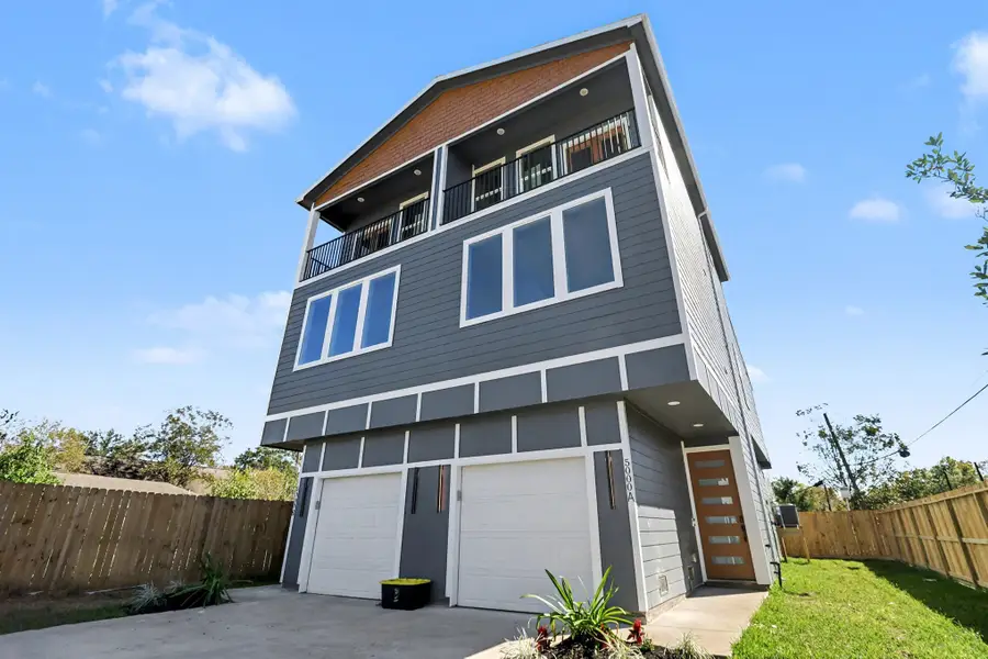 5000 Higgins Street #A and B, Houston, TX 77033 - Image #2