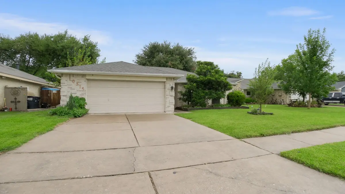 10315 Hollow Canyon Court, Sugar Land, TX 77498 - #1