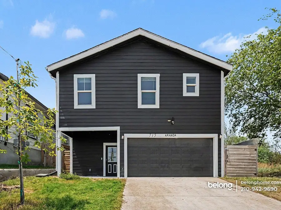 715 Amanda St, San Antonio, TX 78220 - #2