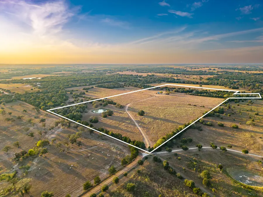 5325 E Blaschke Road, Schulenburg, TX 78956 - #2