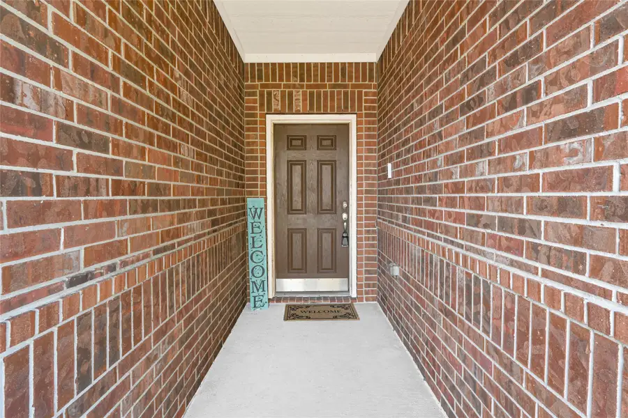 315 Hawks View Drive, La Marque, TX 77568 - Image #3