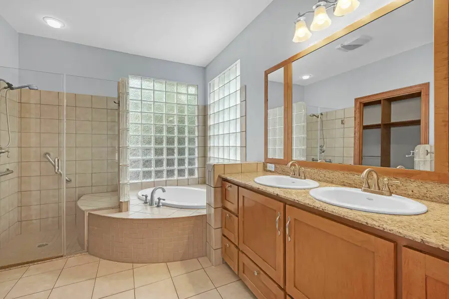 1 Waterford Gardens, Pinehurst, TX 77630 - Image #2