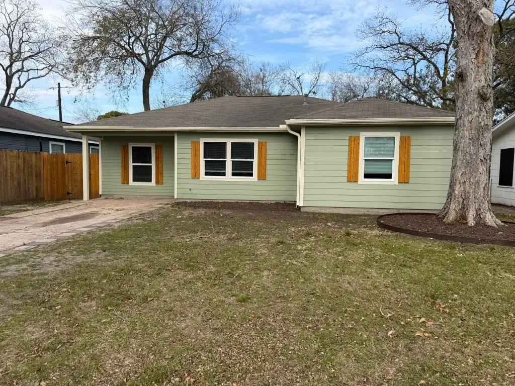 1010 15th Avenue N, Texas City, TX 77590 - #1