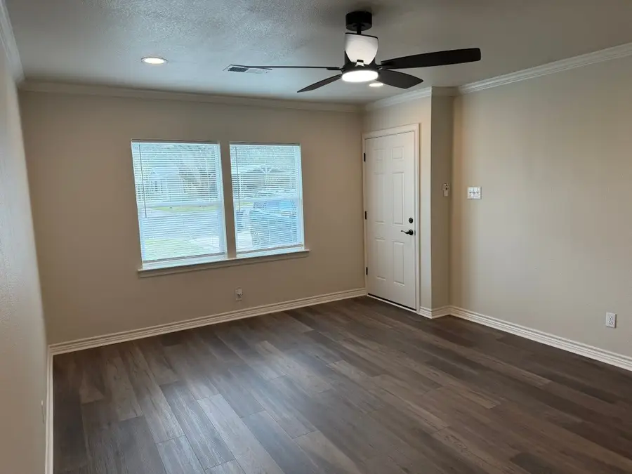 1010 15th Avenue N, Texas City, TX 77590 - #3