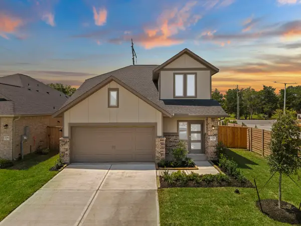 2796 English Laurel Drive, Alvin, TX 77511