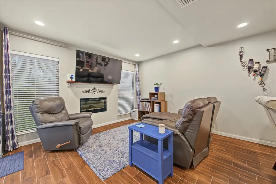 725 Worthshire Street, Houston, TX 77008 - #2