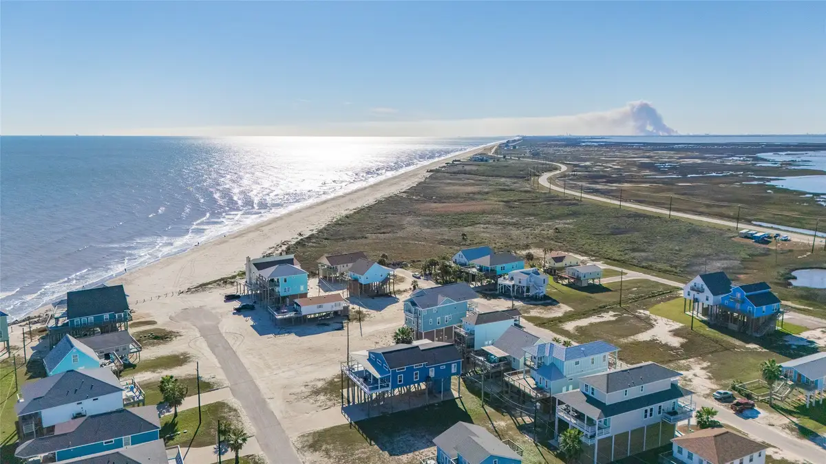 12903 Buccaneer Parkway, Freeport, TX 77541 - Image #1