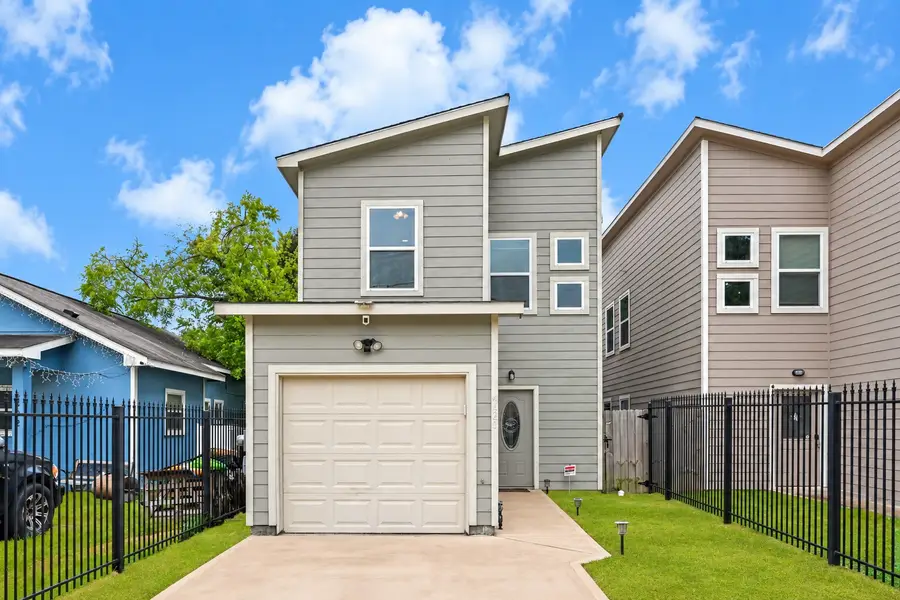 4420 Elmwood Street, Houston, TX 77051 - #3