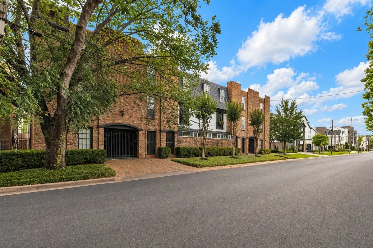 1909 Brun Street #17, Houston, TX 77019 - #1