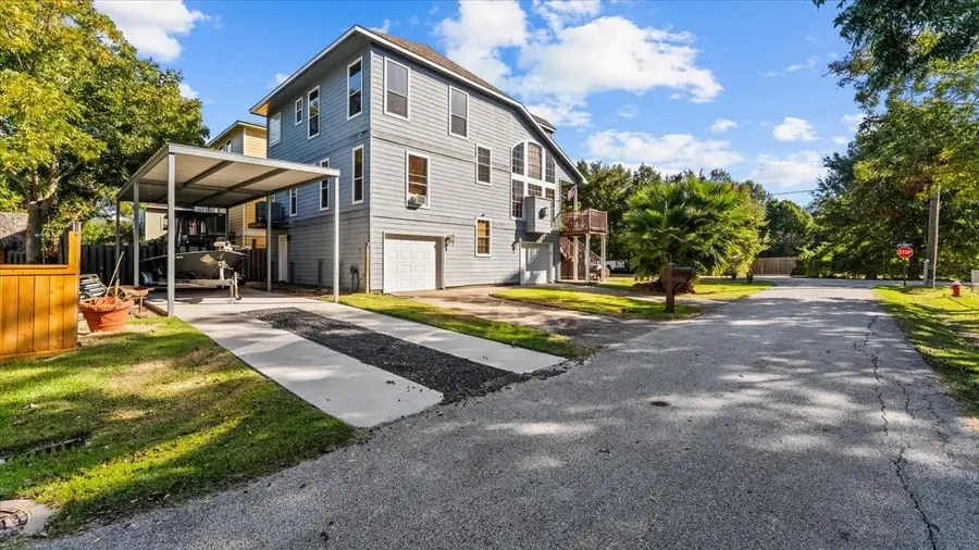 616 E Shore Drive, Kemah, TX 77565 - Image #3