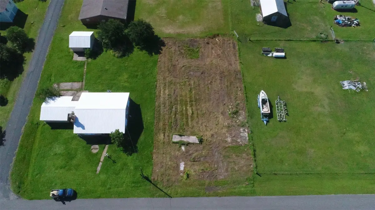 516 Overton Avenue, Port Bolivar, TX 77650 - #1