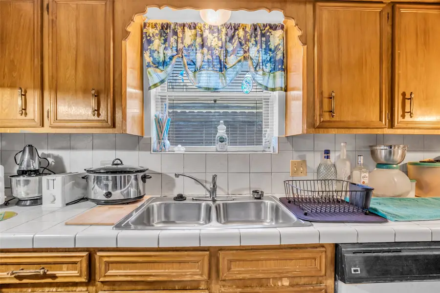 700 Briarclift Lane, Baytown, TX 77521 - #3