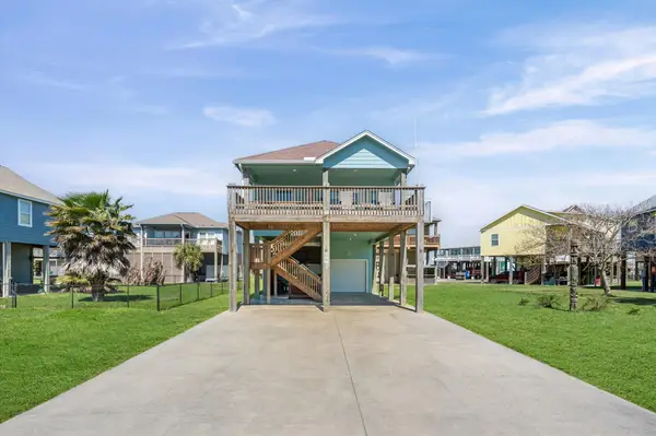1987 Matt Drive, Crystal Beach, TX 77650