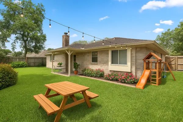 3009 Stacy Lane, Deer Park, TX 77536