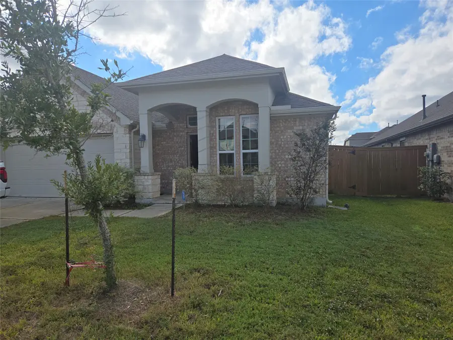 1614 Diamond Mountain Drive, Rosharon, TX 77583 - Image #2