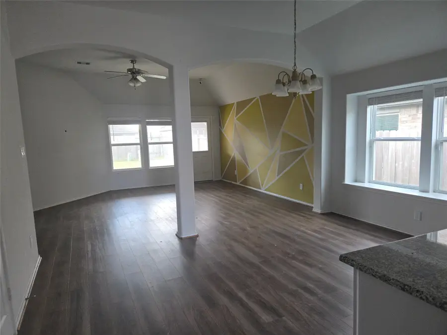 1614 Diamond Mountain Drive, Rosharon, TX 77583 - Image #3