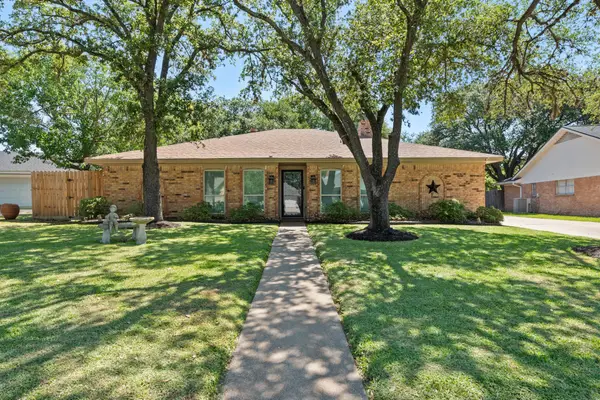 3805 Windridge Drive, Bryan, TX 77802