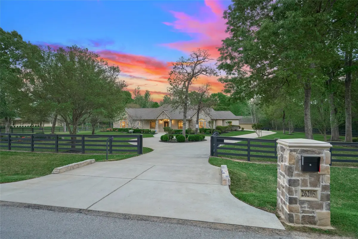 26205 Crown Ranch Boulevard, Montgomery, TX 77316 - #1