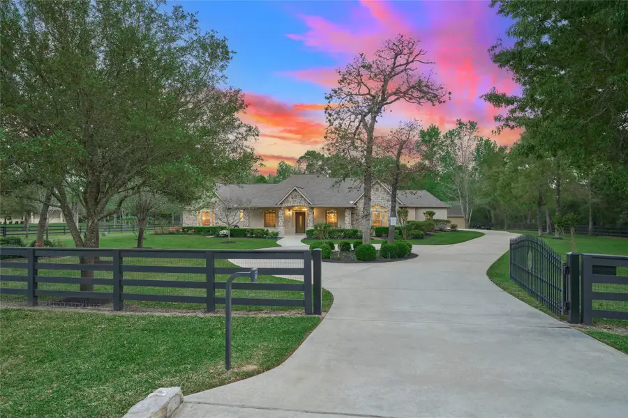 26205 Crown Ranch Boulevard, Montgomery, TX 77316 - #2