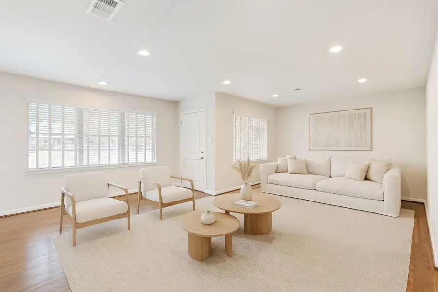 9010 Rockhurst Drive, Houston, TX 77080 - Image #2