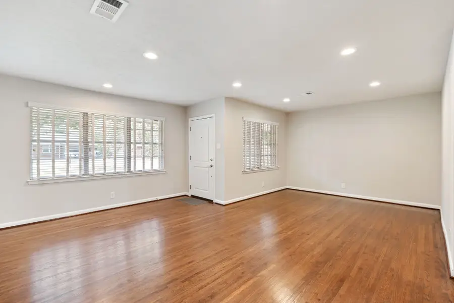 9010 Rockhurst Drive, Houston, TX 77080 - Image #3