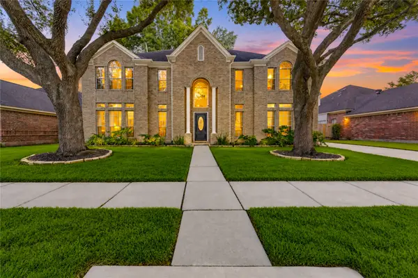 14215 Edinburgh Court, Houston, TX 77077