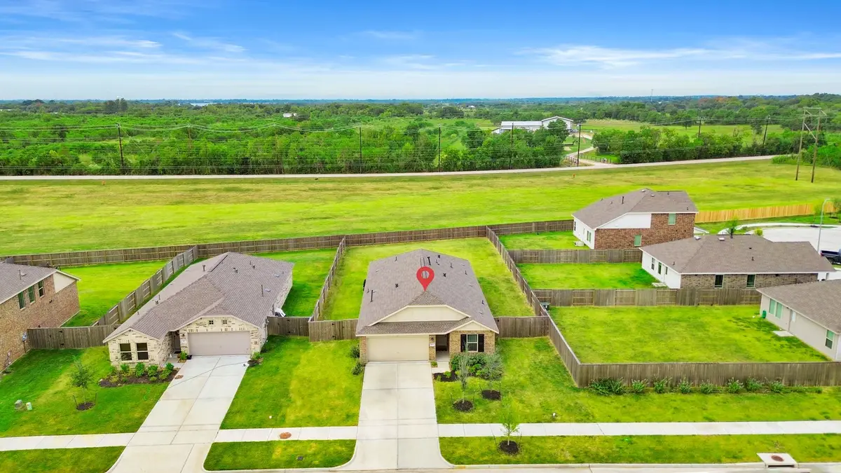 9931 Cliffside Ridge Drive, Baytown, TX 77521 - Image #1