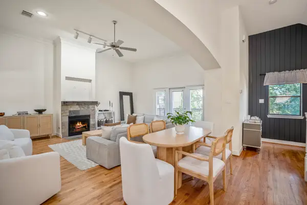 5841 Darling Street #C, Houston, TX 77007