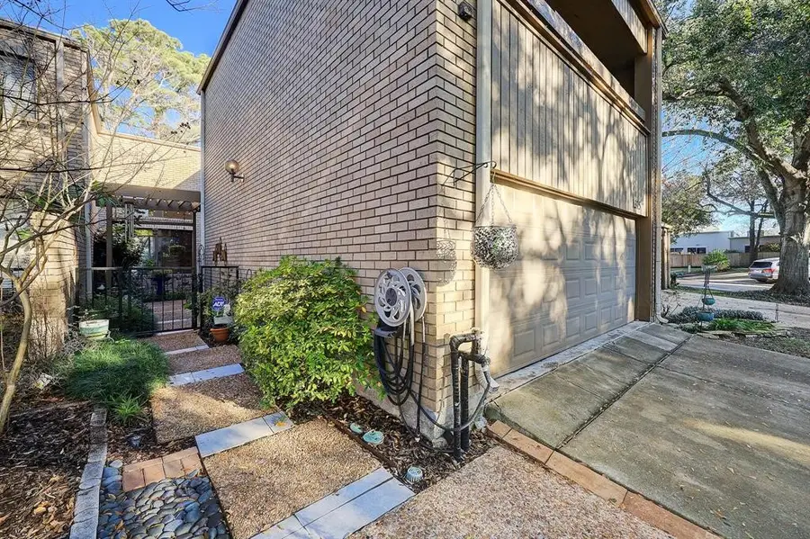 1315 Chardonnay Drive #3, Houston, TX 77077 - #2