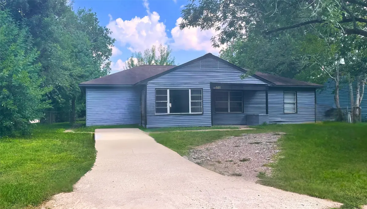 6003 Westover Street, Houston, TX 77033 - #1