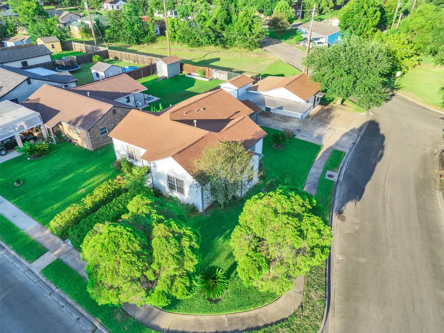 1212 Layton Street, Baytown, TX 77520 - #2