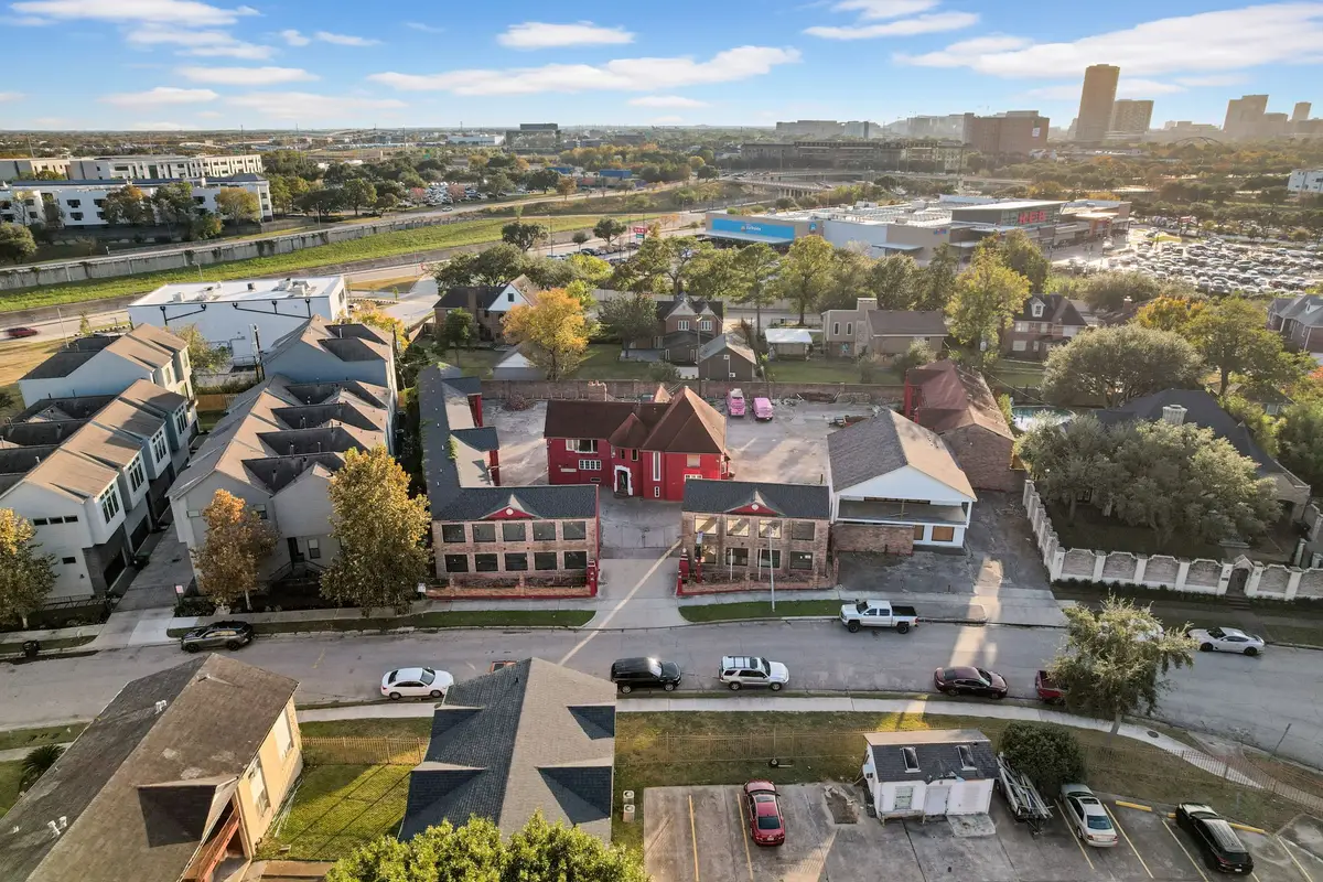 2612 Riverside Drive, Houston, TX 77004 - Image #1