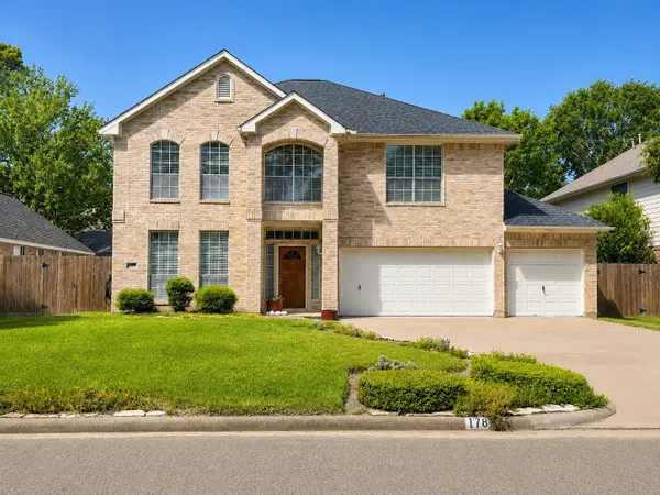 17807 Valley Palms Drive, Spring, TX 77379