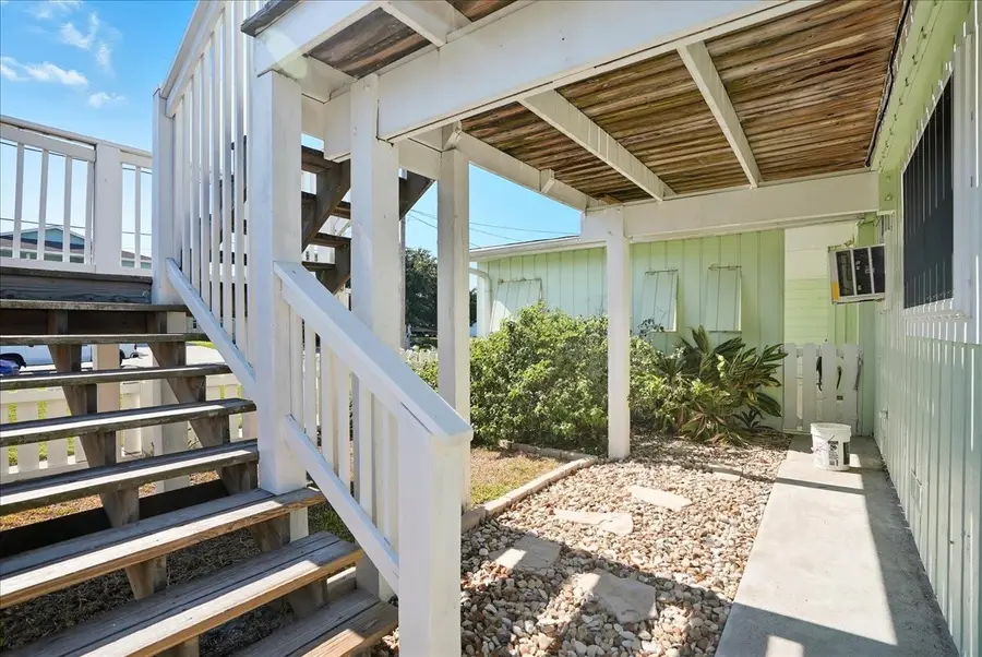 228 Starboard Avenue, Rockport, TX 78382 - #2