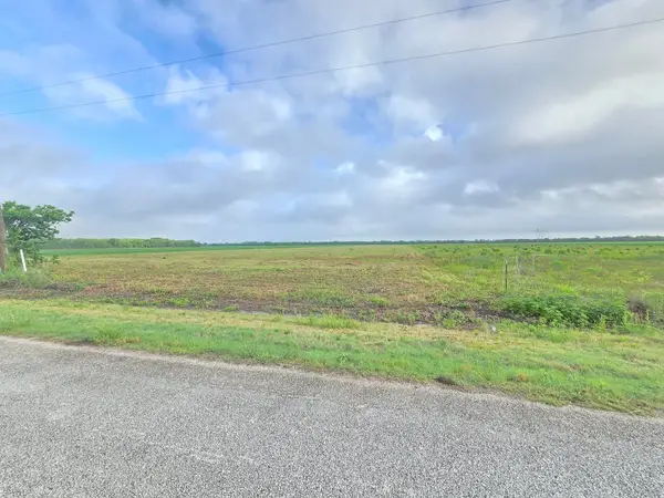 6932 Beard Road, Needville, TX 77461