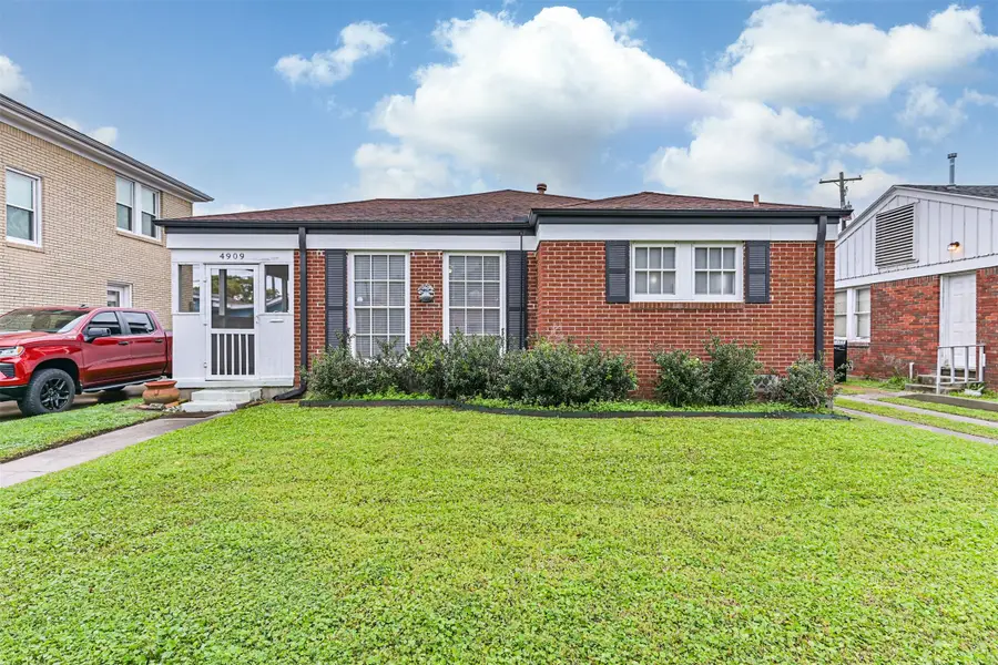 4909 Travis Drive, Galveston, TX 77551 - #2