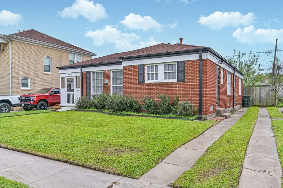 4909 Travis Drive, Galveston, TX 77551 - #3